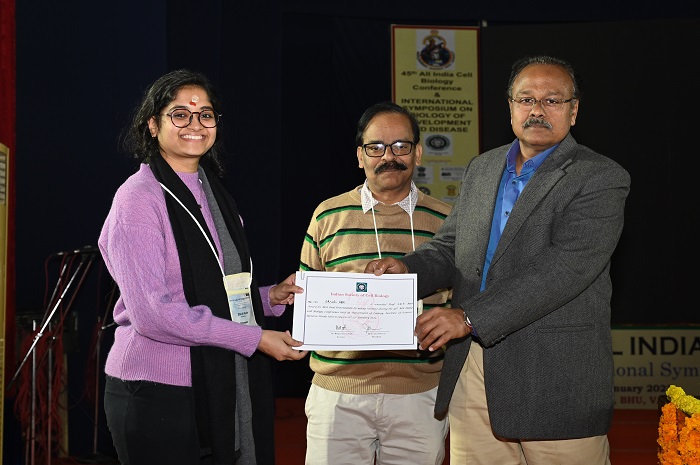 Dr. Shruti Apte has received Best Oral Presentation Award in All India Cell Biology Conference, December'22